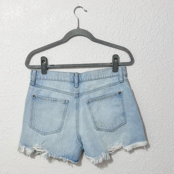 No Boundaries cut off jean shorts size 9 - Picture 2 of 16